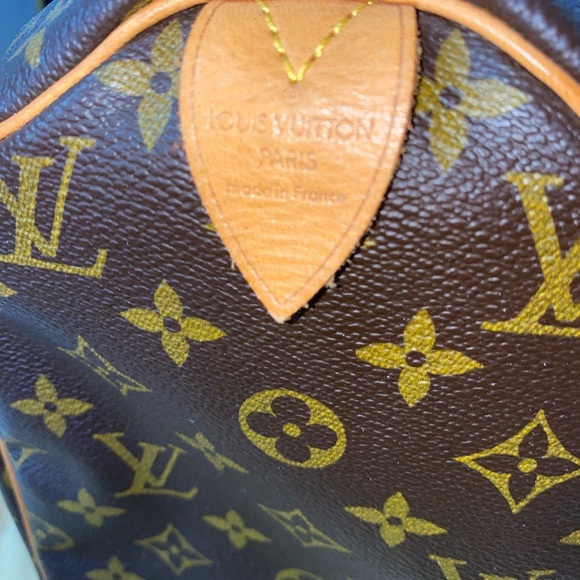 SOLD Speedy 30 Louis Vuitton with matching wallet. - Picture 3 of 8